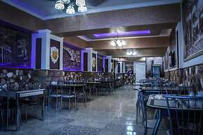 Antika Hotel