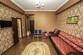 Antika Hotel
