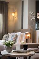 Urban Nest - Suites & Apartments