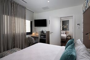 Urban Nest - Suites & Apartments