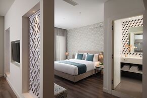 Urban Nest - Suites & Apartments