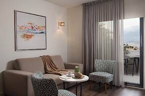 Urban Nest - Suites & Apartments