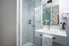 Urban Nest - Suites & Apartments