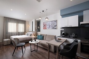 Urban Nest - Suites & Apartments