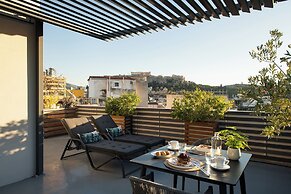 Urban Nest - Suites & Apartments