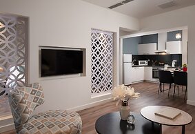 Urban Nest - Suites & Apartments