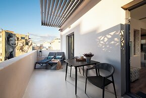 Urban Nest - Suites & Apartments