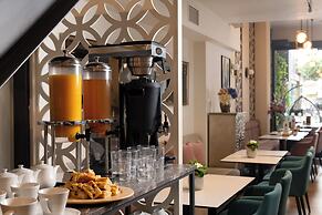 Urban Nest - Suites & Apartments