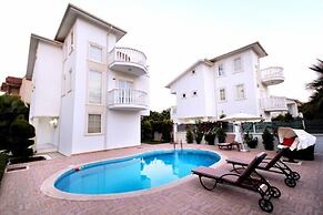 Villa Liya 3 by Elm