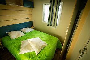Camping des Rives des Corbieres