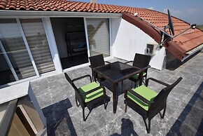 Villa Sato by Elm
