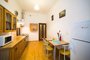 1 Bedroom Apartment Ave Svobody 1-3