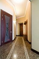 Apartment Saksaganskogo 7