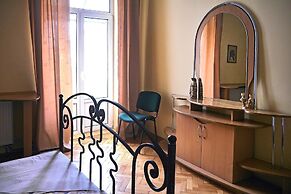 Apartment Svobody 10