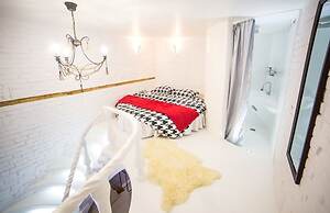 Apartment Svobody 10