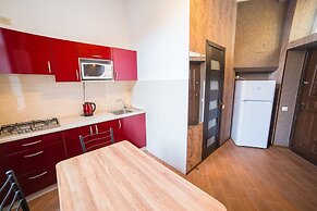 Apartment Shpitalna 21