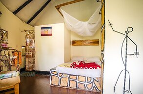 Kingfisher Safaris Resort Hotel