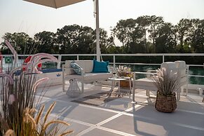 Marina Azzurra Resort