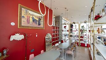 Lavalse Hotel