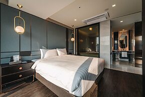 Lavalse Hotel