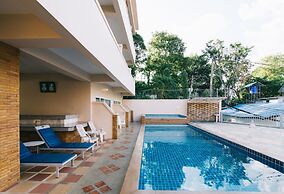 Kata Sun Beach Hotel