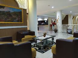 Hotel Rangkayo Basa Padang Panjang