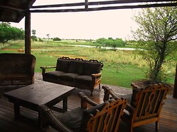 Mangwa Valley Game Lodge & Spa
