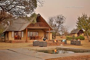 Mangwa Valley Game Lodge & Spa