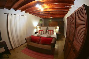 Mangwa Valley Game Lodge & Spa