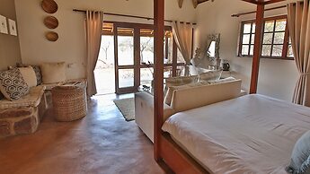 Mangwa Valley Game Lodge & Spa
