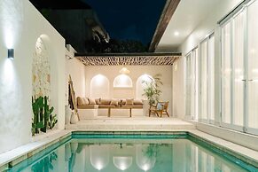 Villa Putih Berawa