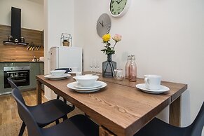 Zizkov APT Prague by Michal&Friends