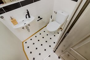 Old Town square APT by Michal&Friends