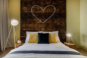 Old Town square APT by Michal&Friends
