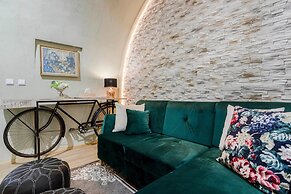 Old Town square APT by Michal&Friends
