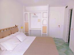 Ravino Secret Retreat