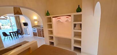 Ravino Secret Retreat