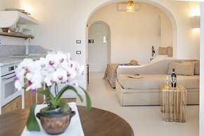 Ravino Secret Retreat