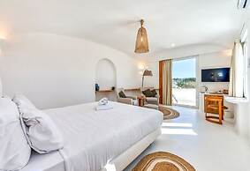 Ravino Secret Retreat