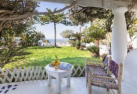 Ravino Secret Retreat