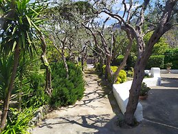 Ravino Secret Retreat