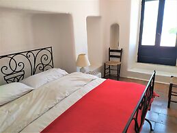 Ravino Secret Retreat