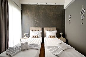 Acropolis Plus Penthouse