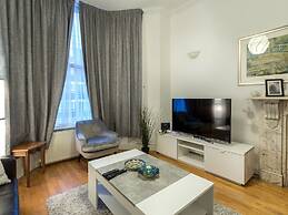 Spacious Centrally Located One Bed