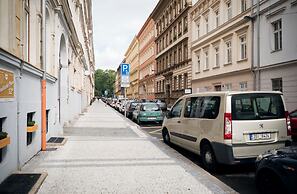 Charming Apartment Prague