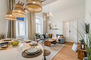 Historic Centre APTs by Michal&Friends