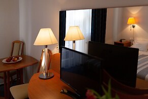 Zsanett Hotel