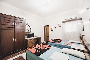 Pyramids Inn Motel
