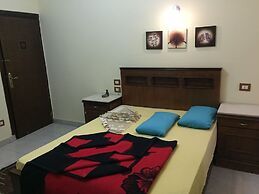 Pyramids Inn Motel