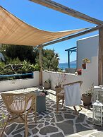 Sea View Apartments & Studios